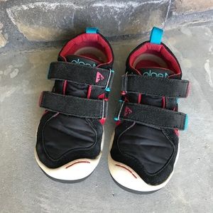 Plae “Ty” style - size 11 Toddler